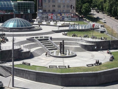 Комплекс фонтанов на площади Гагарина